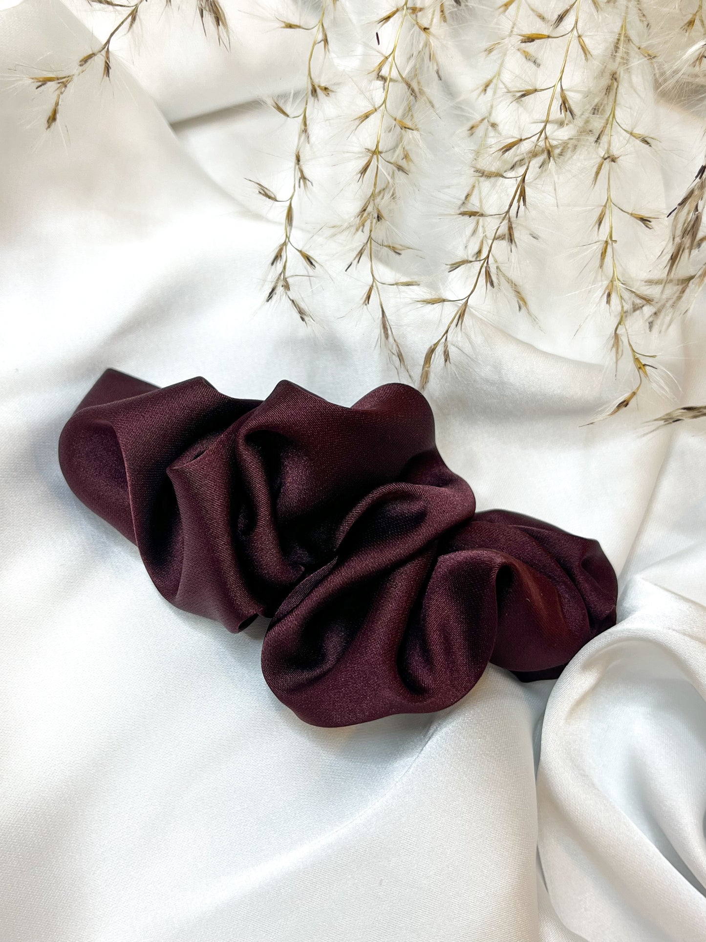 Armani šilko plaukų segtukas